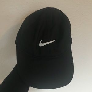 Nike Women’s dry fit cap